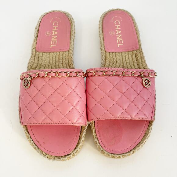 Chanel Pink Quilted Leather Chain CC Logo Espadrille Slide Sandals EU 38 - Picture 2 of 14